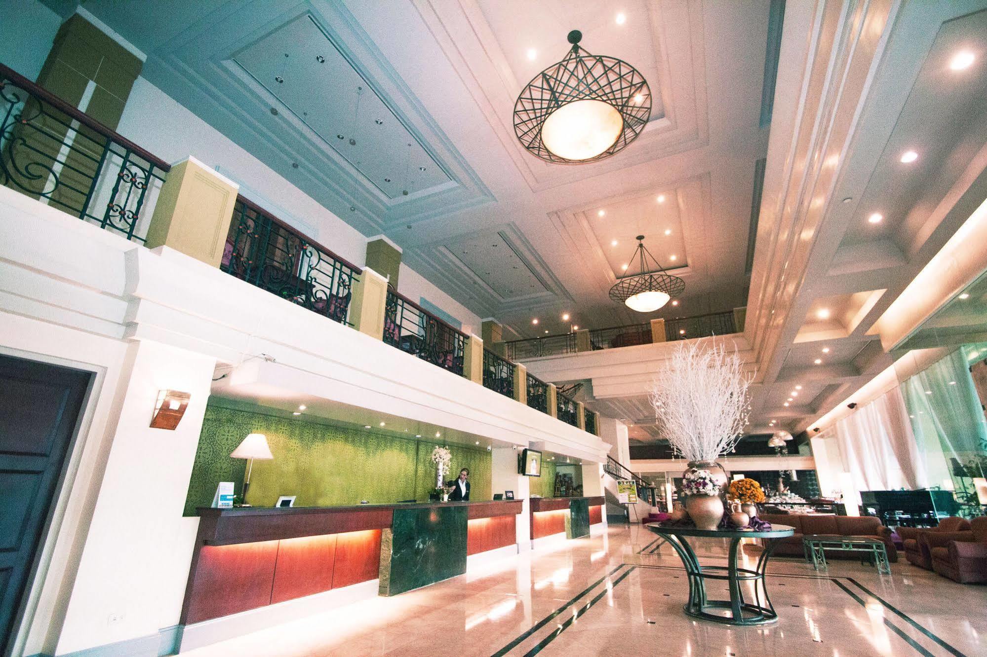 The Royal Mandaya Hotel Davao City Eksteriør bilde