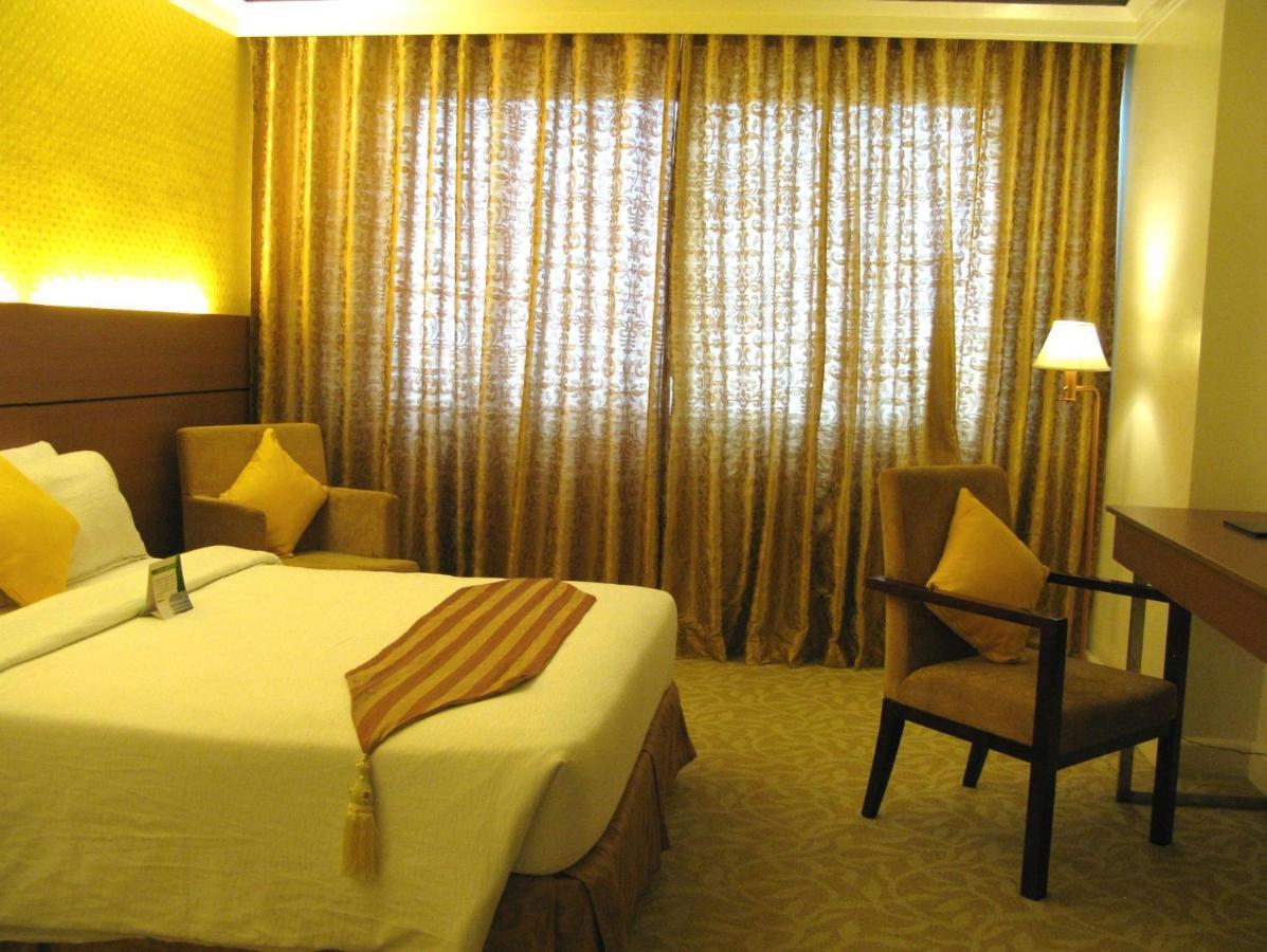 The Royal Mandaya Hotel Davao City Eksteriør bilde